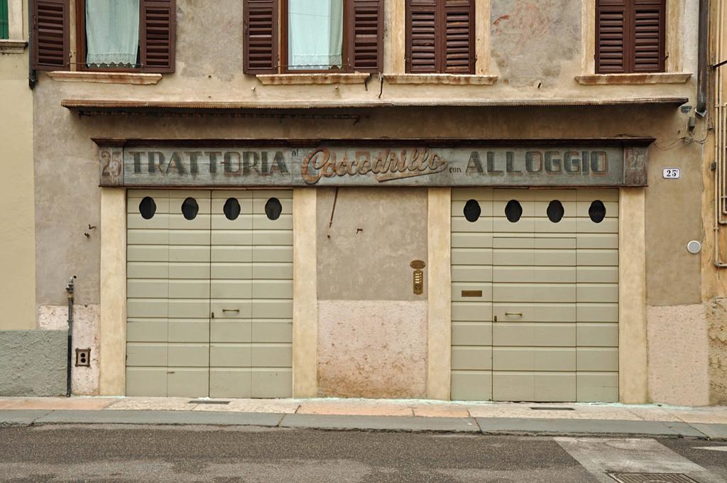 شقة Residenza Carducci Centro Storico فيرونا الغرفة الصورة